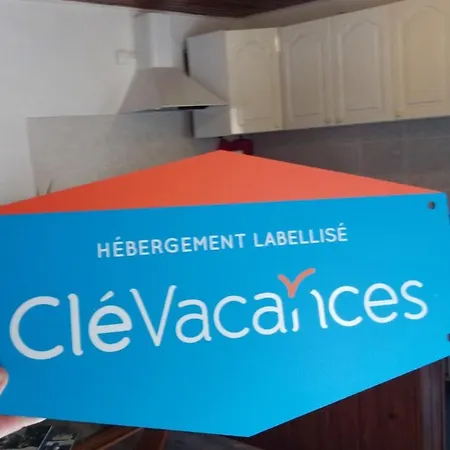 Appartement Entier, La Chacuniere Saint-Amant-Tallende Exterior photo